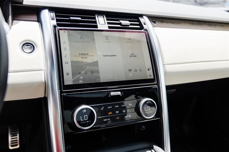 Used 2022 Land Rover Discovery S R-Dynamic AWD/4WD image 17