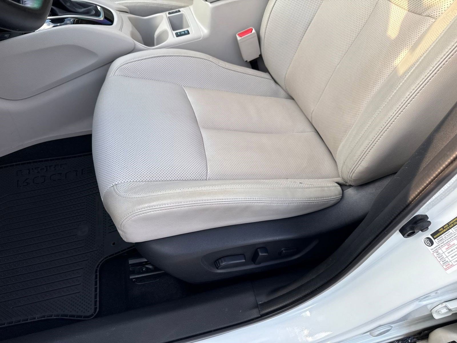 Used 2021 Nissan Rogue Sport SL w/ Premium Package image 12