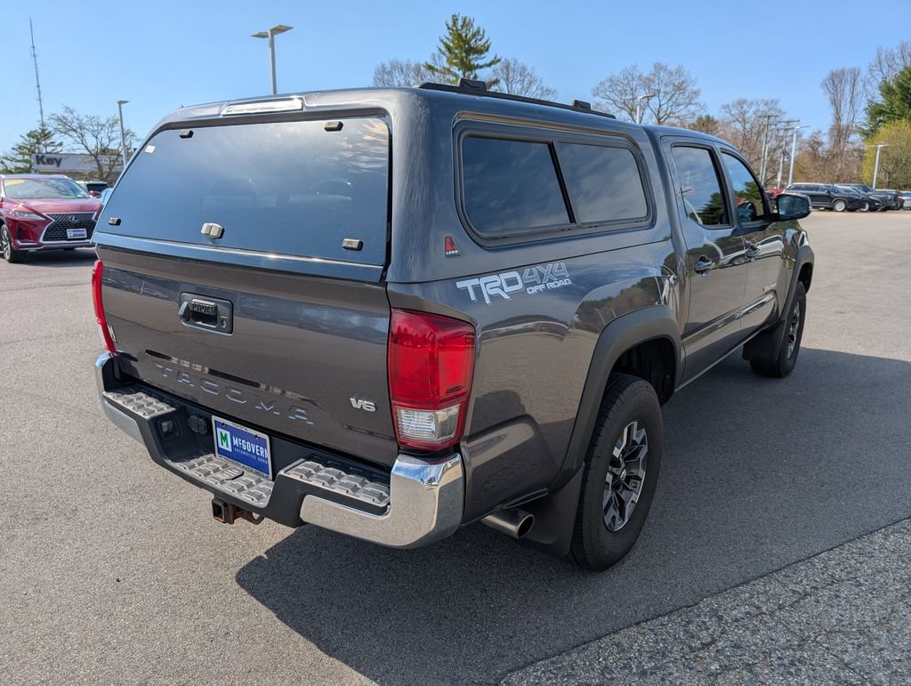 Used 2017 Toyota Tacoma TRD Off-Road w/ Tow Package AWD/4WD image 5
