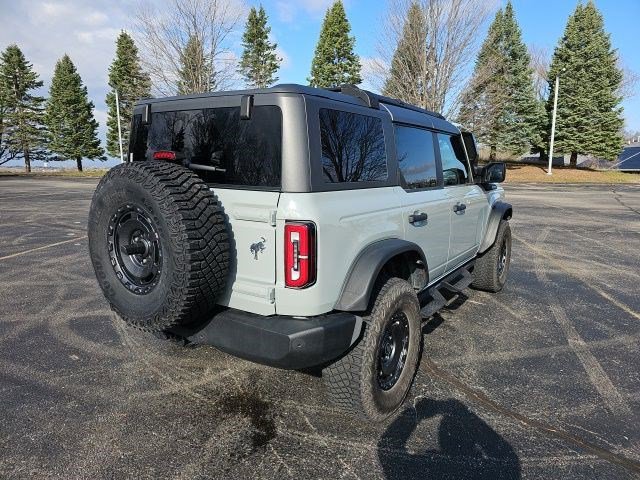 Used 2022 Ford Bronco Everglades image 6