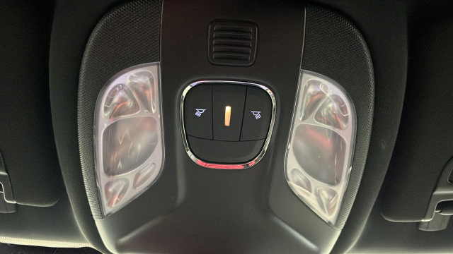 Used 2025 Jeep Compass Limited AWD/4WD image 37