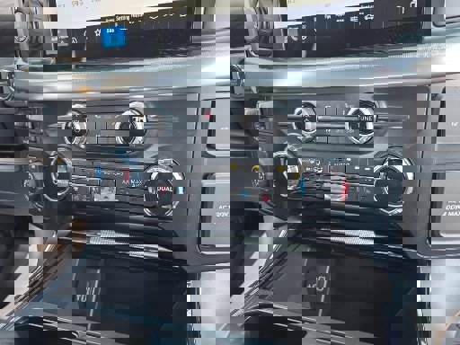 Certified 2025 Ford F150 Lariat w/ Equipment Group 501A Mid image 5