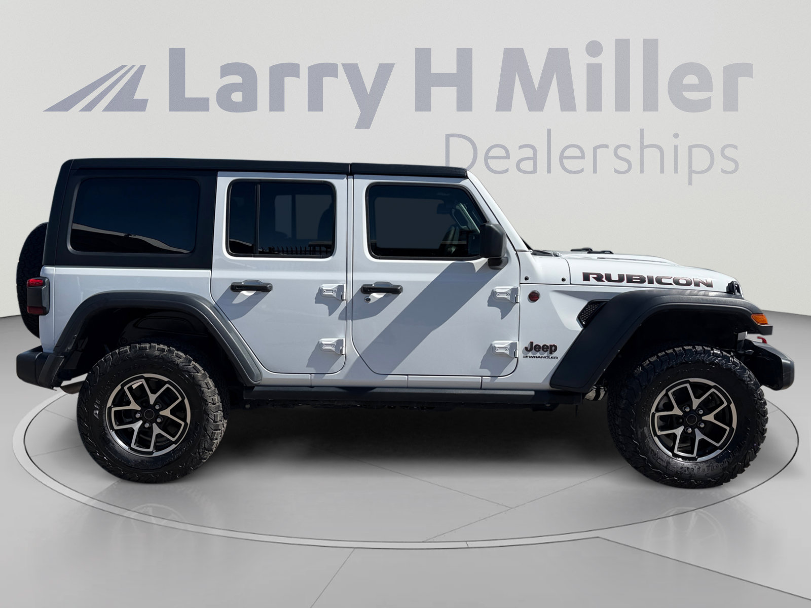 Used 2024 Jeep Wrangler Unlimited Rubicon AWD/4WD image 6