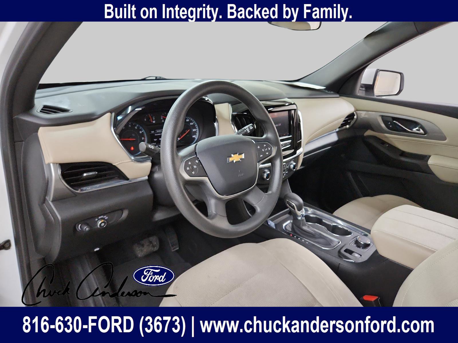 Used 2023 Chevrolet Traverse LS image 9