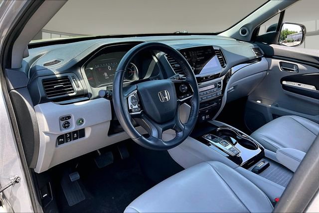Used 2022 Honda Pilot Touring image 17