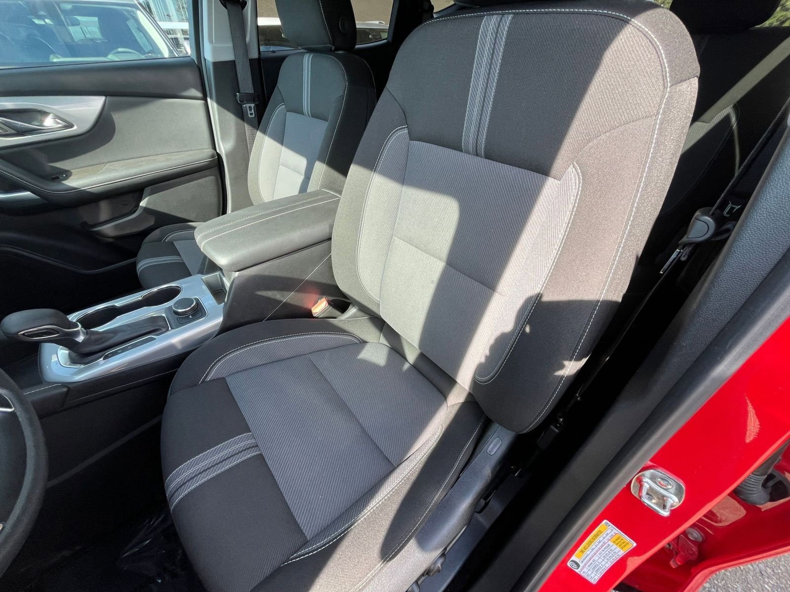 Used 2025 Chevrolet Blazer LT FWD image 37