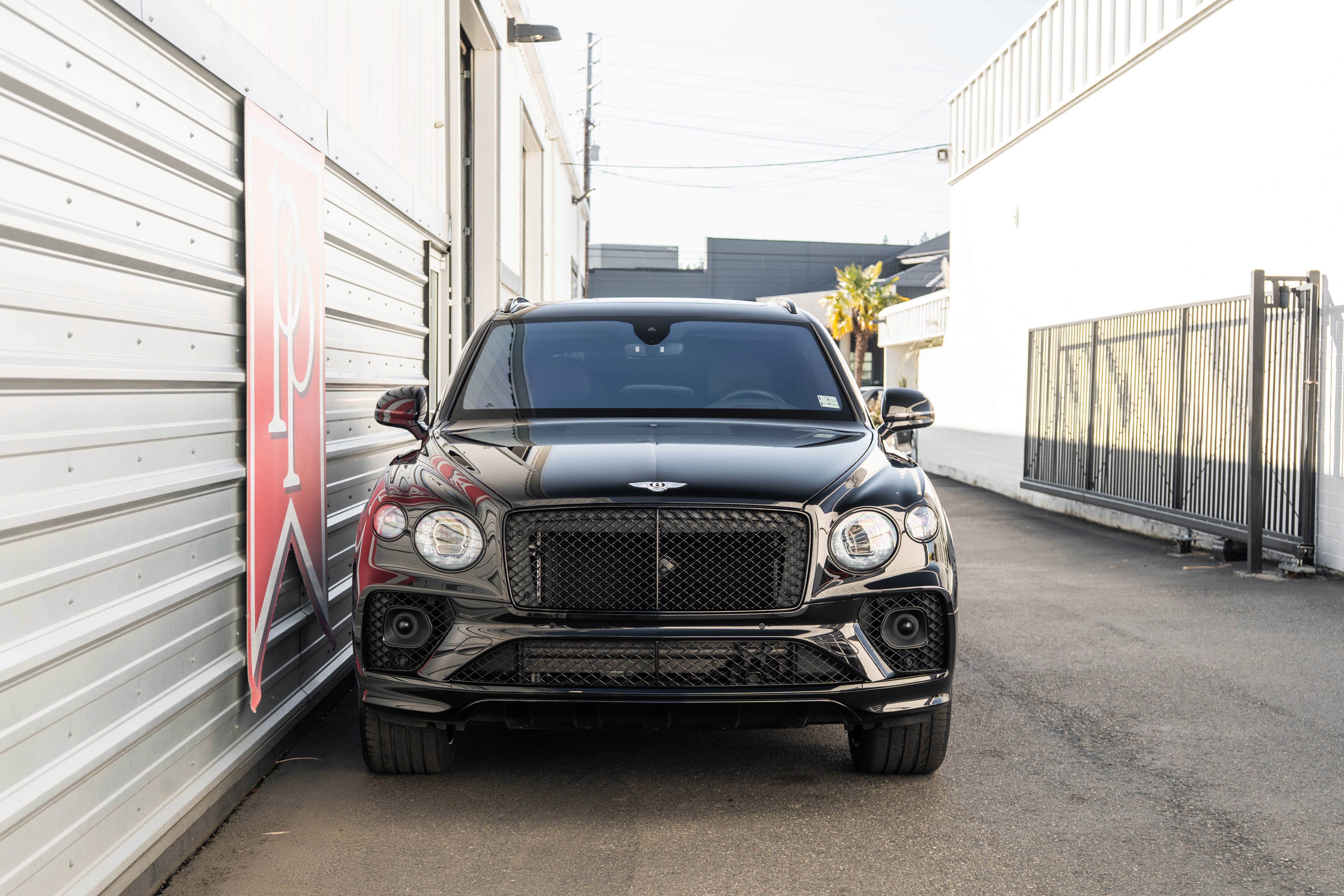Used 2022 Bentley Bentayga image 44