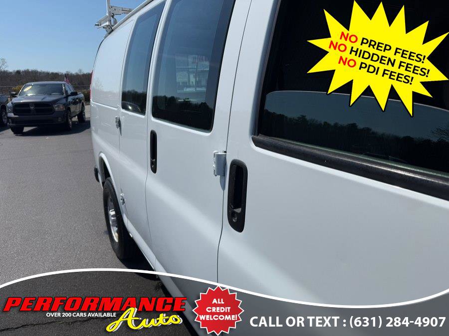 Used 2017 Chevrolet Express 2500 w/ Chrome Appearance Package RWD image 19