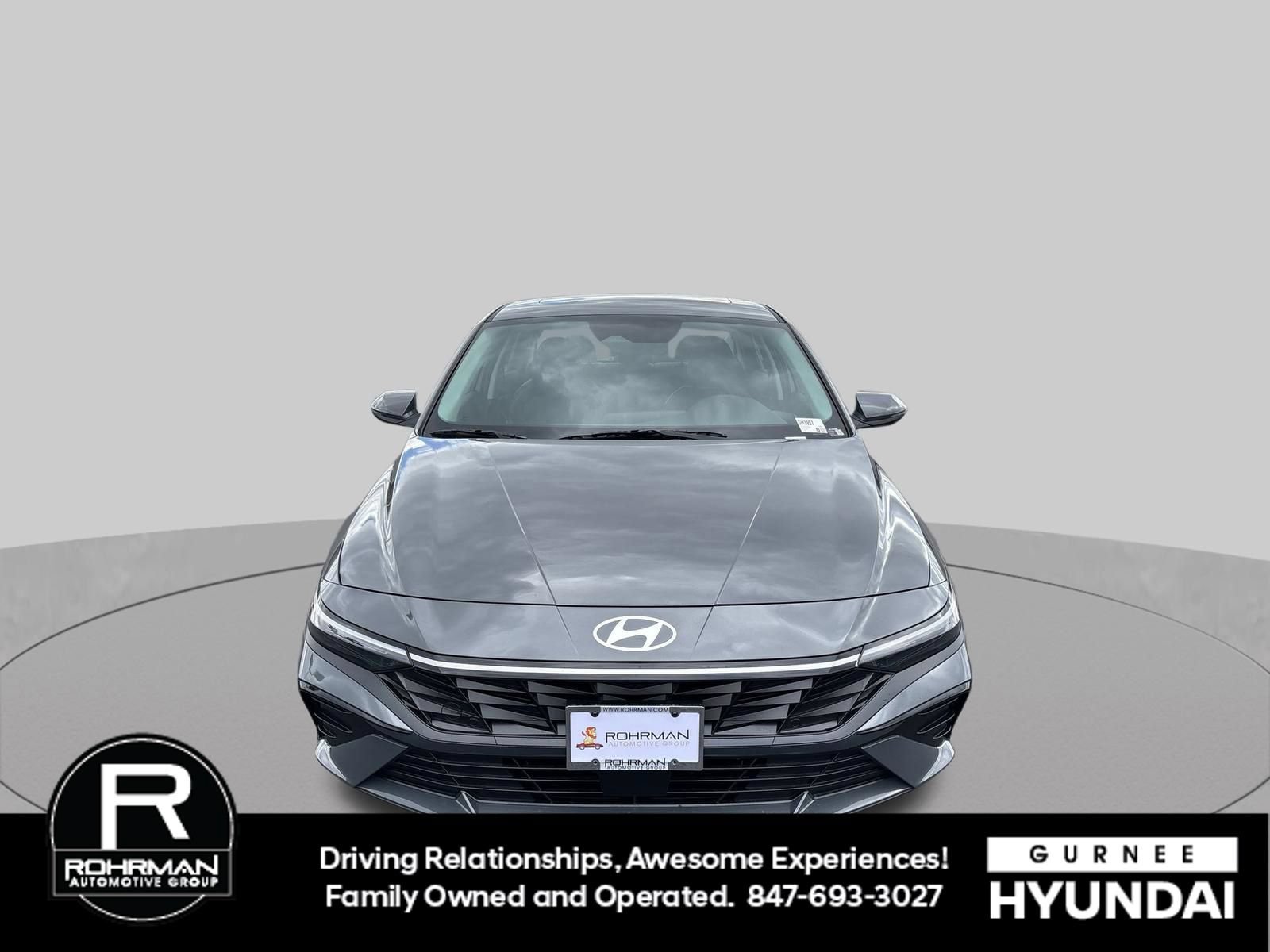 Used 2026 Hyundai Elantra Limited FWD image 3