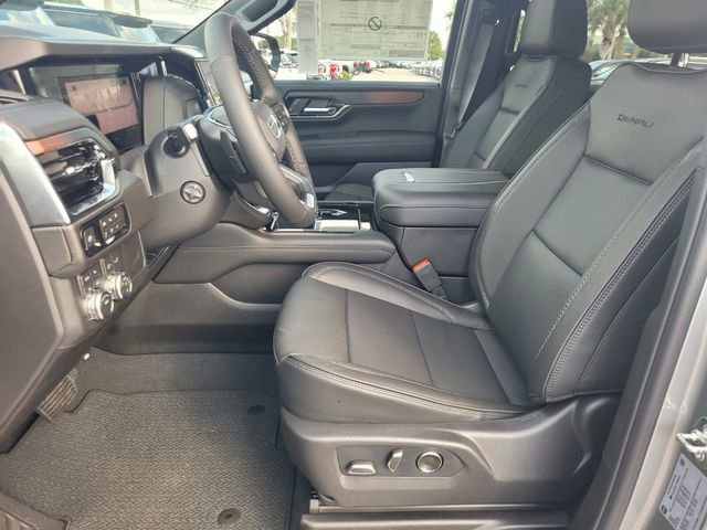 New 2026 GMC Yukon XL Denali AWD/4WD image 4