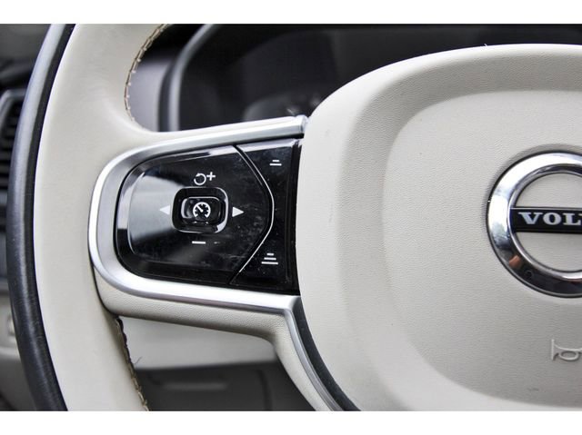 Used 2020 Volvo XC90 T5 Momentum FWD image 19