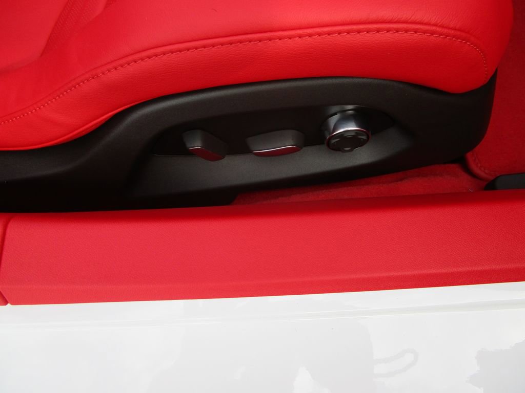 New 2026 Chevrolet Corvette Stingray Premium Conv w/ Z51 Performance Package image 32