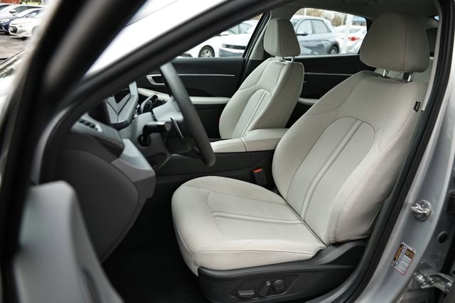 Used 2024 Hyundai Sonata SEL image 16