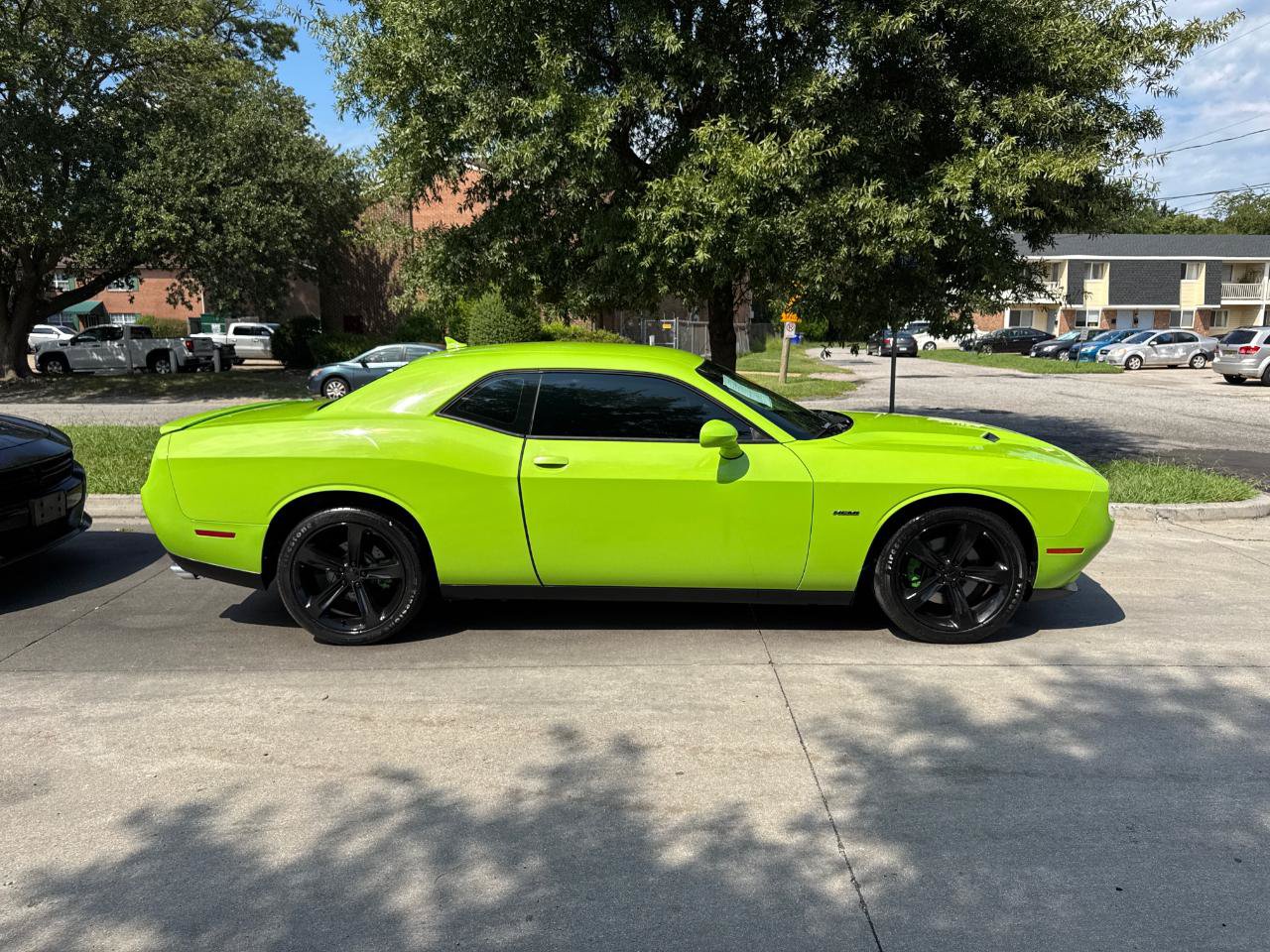 Used 2015 Dodge Challenger R/T w/ Quick Order Package 22B R/T RWD image 3