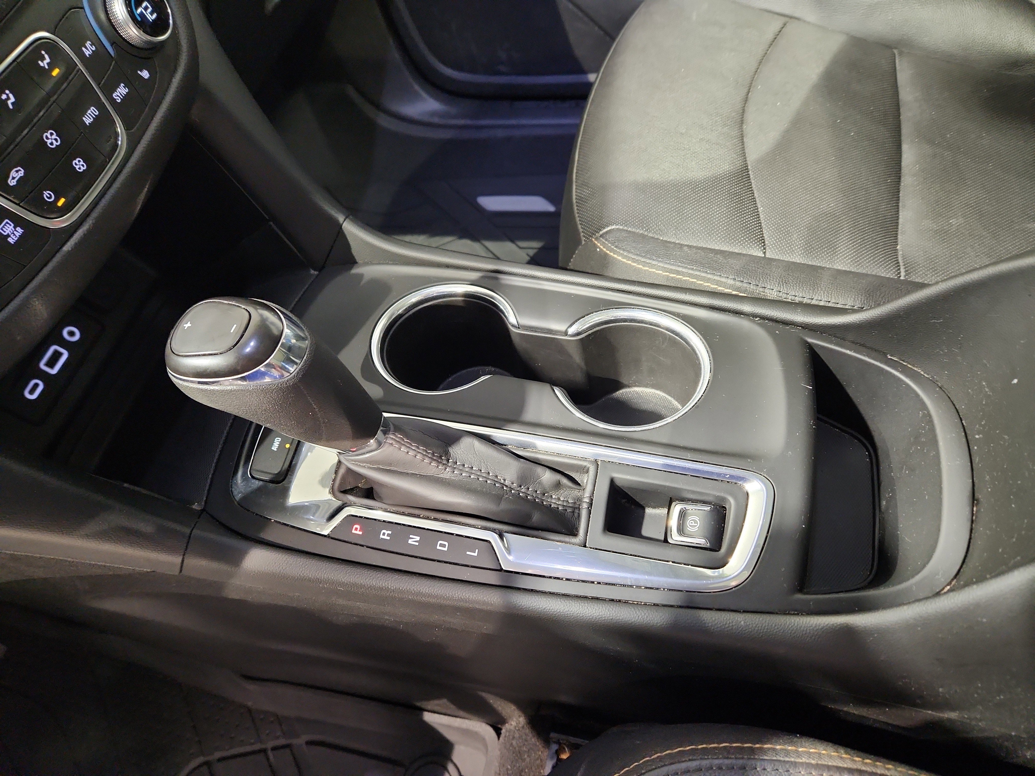 Used 2021 Chevrolet Equinox LT image 15