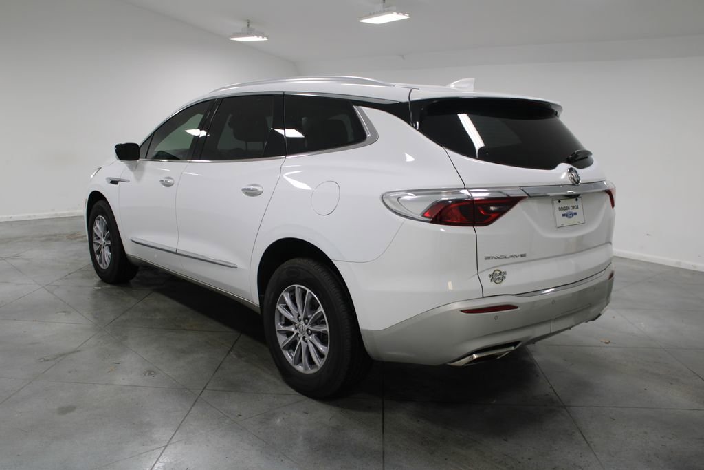 Used 2024 Buick Enclave Essence w/ Technology Package image 7