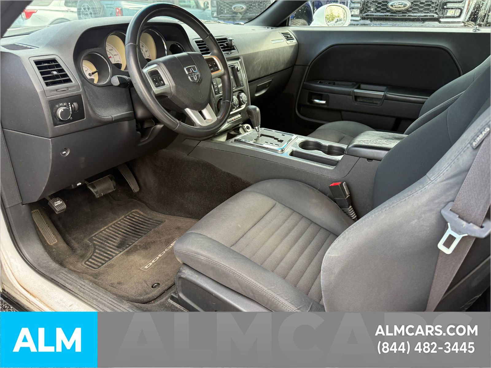 Used 2013 Dodge Challenger SXT RWD image 8