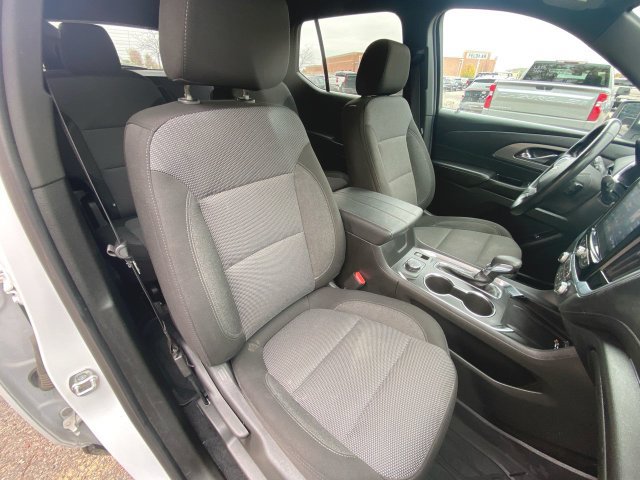 Used 2023 Chevrolet Traverse LT FWD image 26