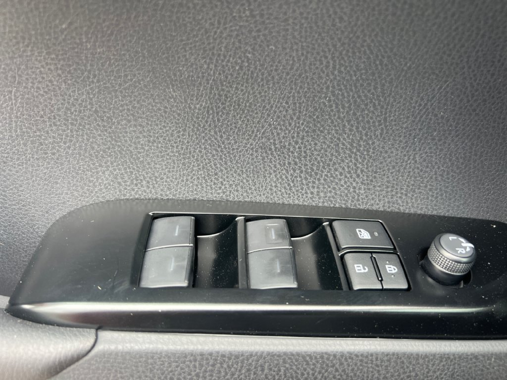 New 2026 Toyota Camry SE FWD image 18