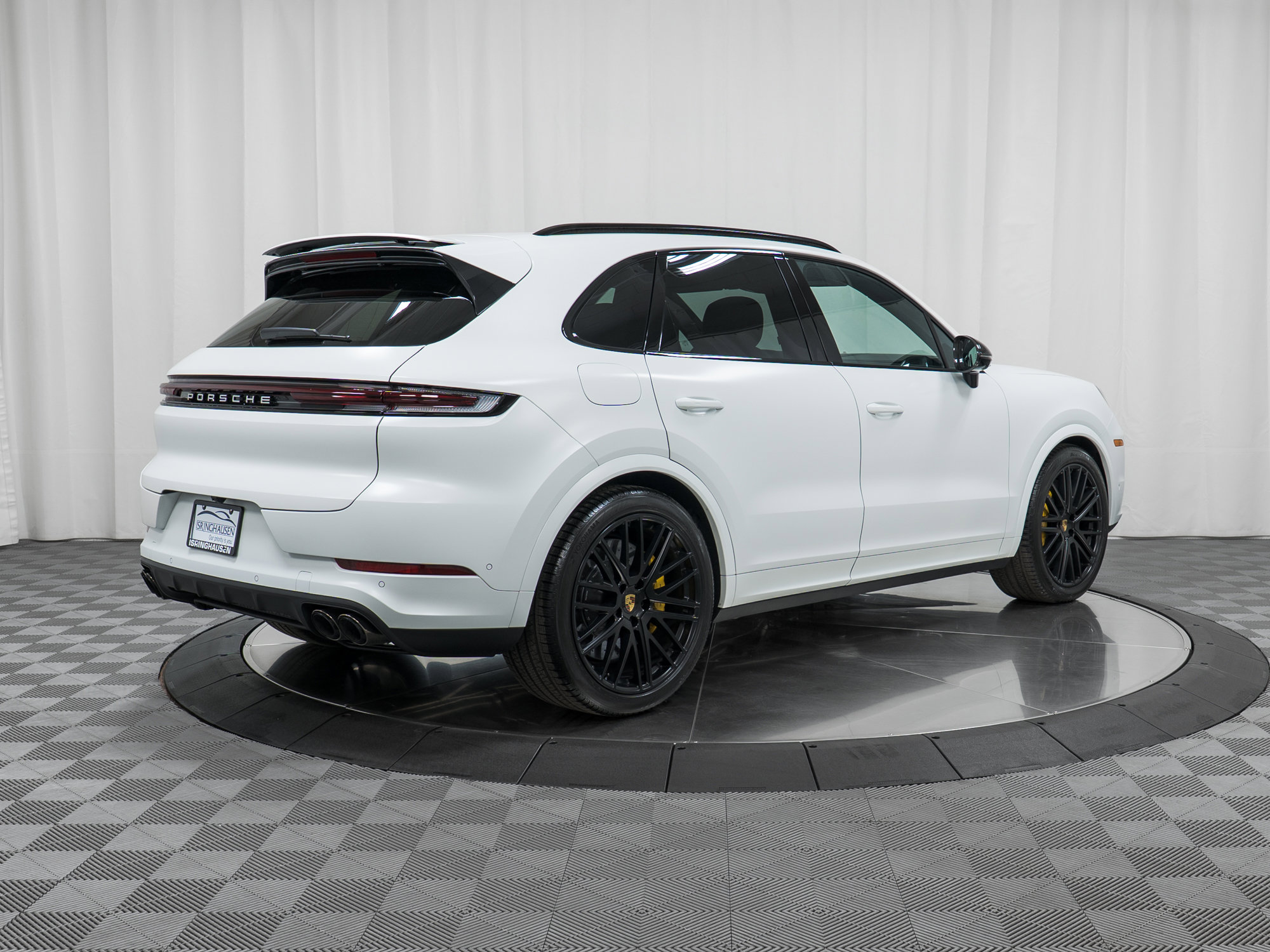 Certified 2024 Porsche Cayenne Turbo image 7