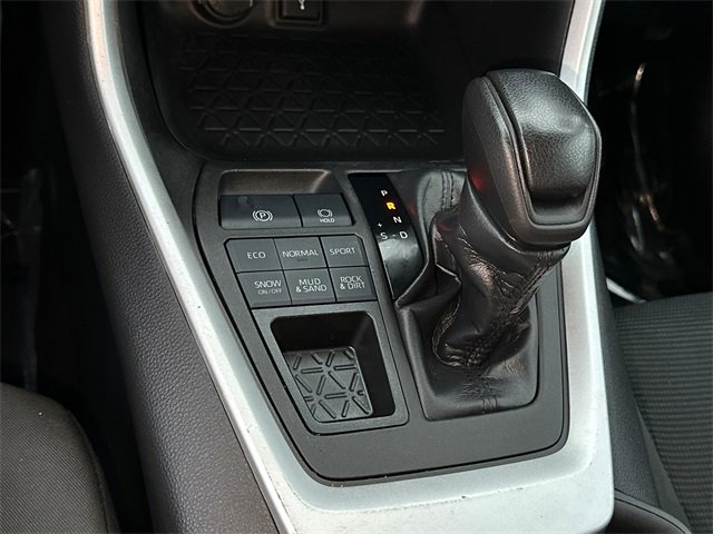 Certified 2022 Toyota RAV4 LE image 22