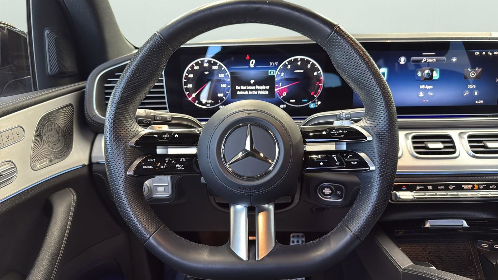 Used 2024 Mercedes-Benz GLS 450 4MATIC image 15