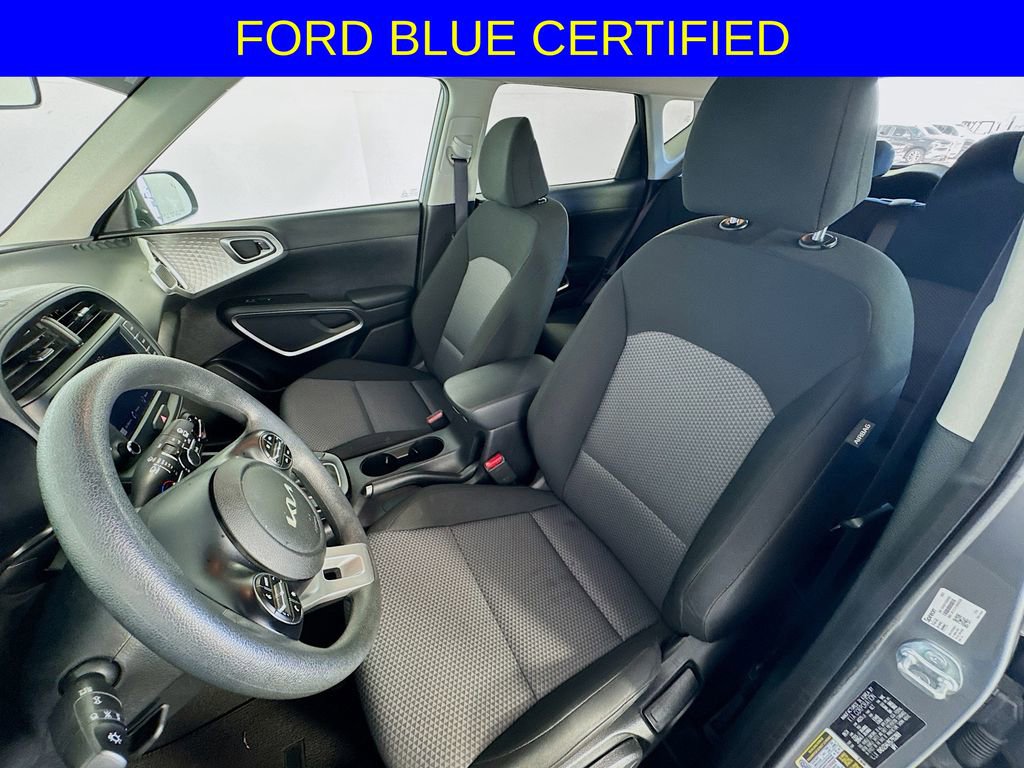 Used 2025 Kia Soul LX w/ LX Technology Package image 18