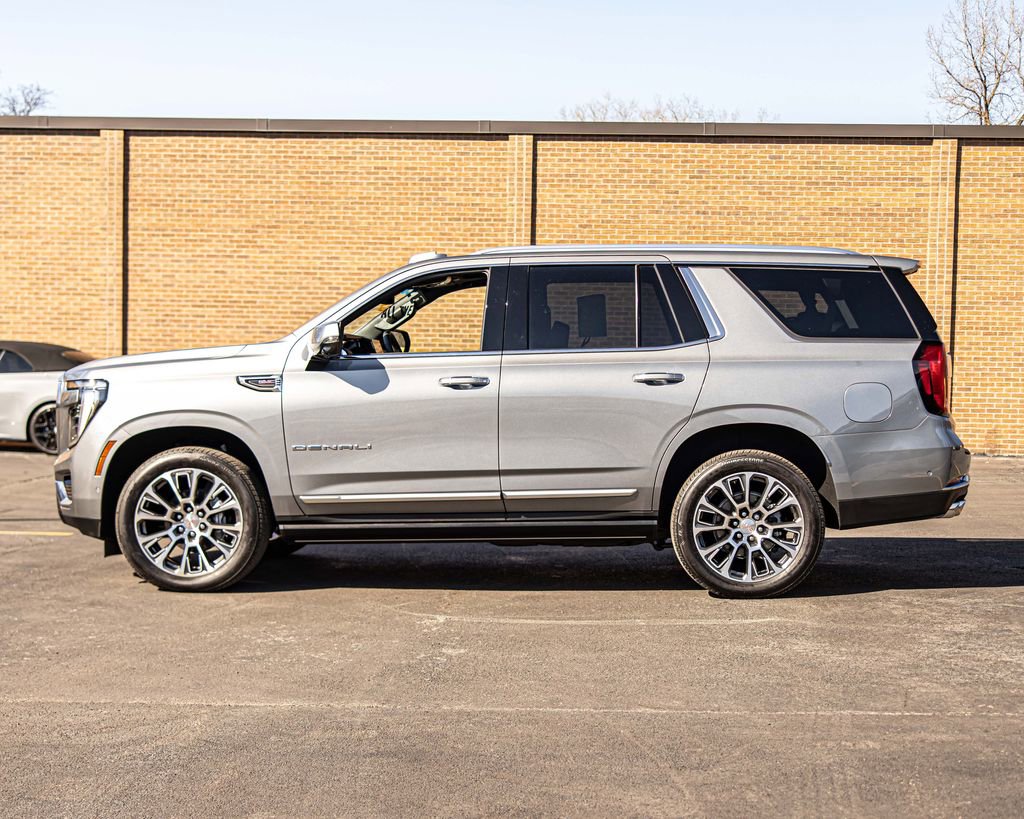 Used 2026 GMC Yukon Denali w/ Sun & Power Step Package image 6