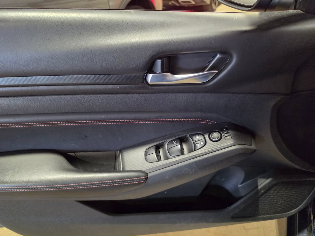 Used 2021 Nissan Altima 2.5 SR FWD image 5