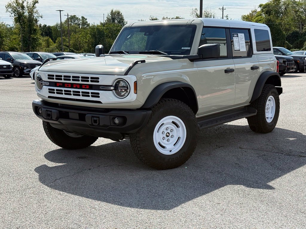 Used 2026 Ford Bronco Heritage Edition AWD/4WD image 3