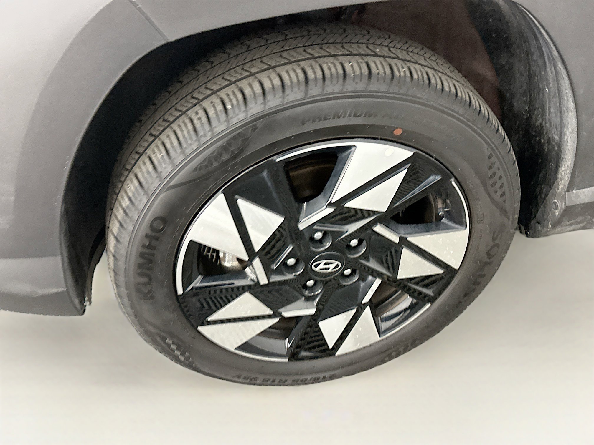 Used 2025 Hyundai Kona SEL image 11