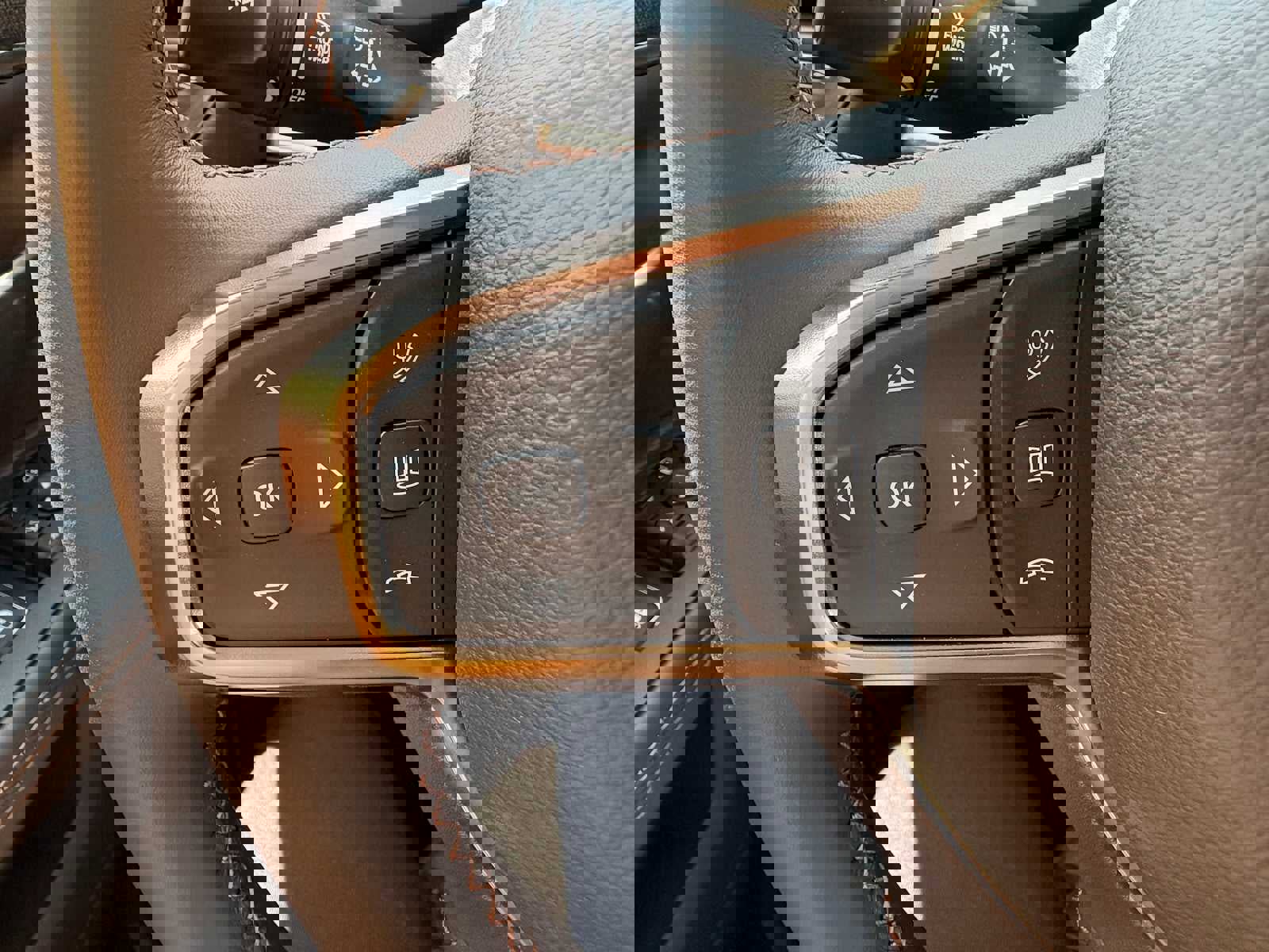 New 2025 RAM 2500 Limited image 33