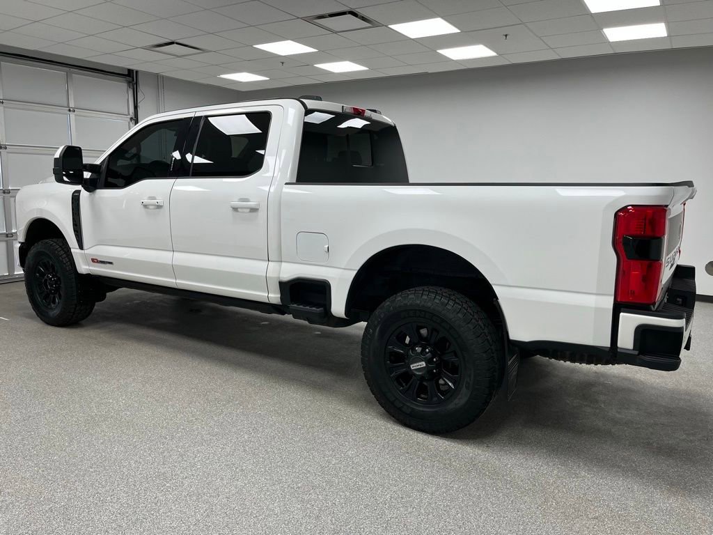 Used 2023 Ford F350 Lariat w/ Lariat Ultimate Package AWD/4WD image 7
