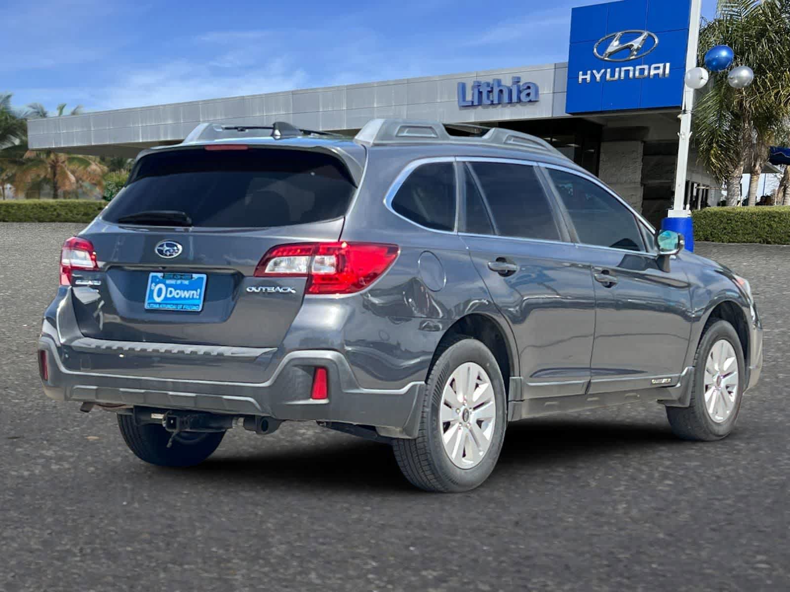 Used 2018 Subaru Outback 2.5i Premium AWD/4WD image 3
