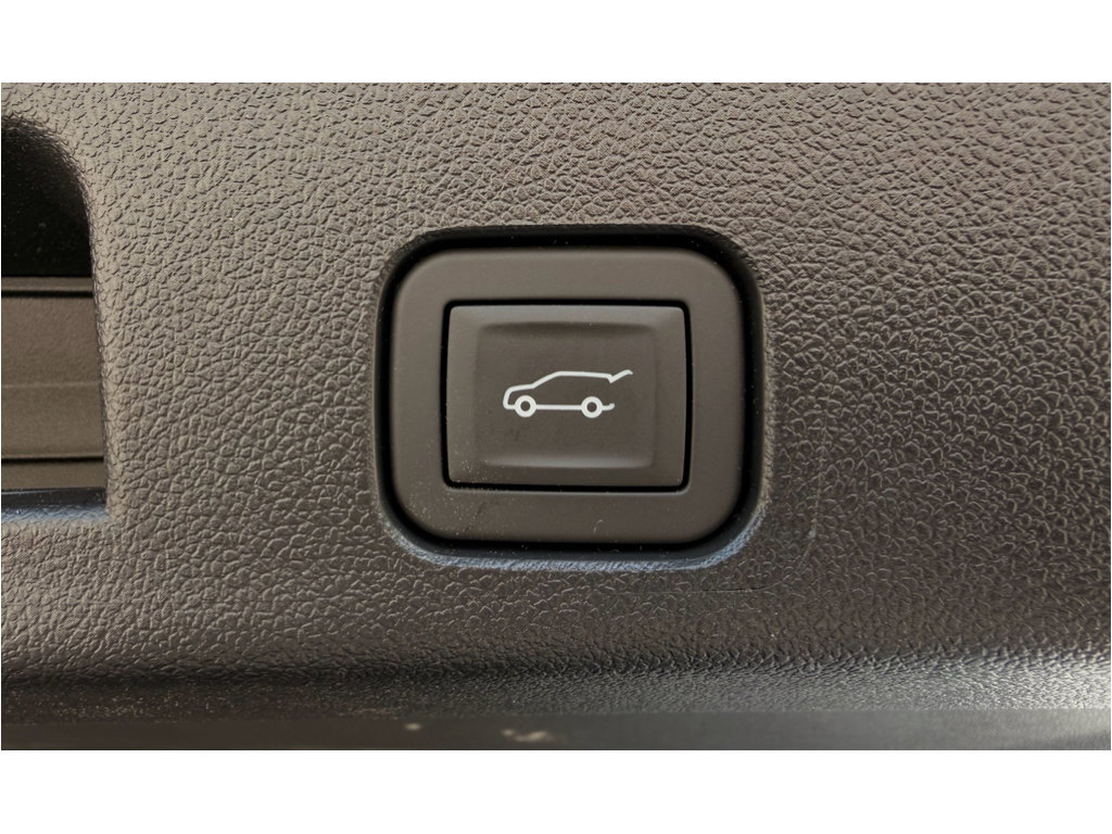 Used 2026 Chevrolet Traverse RS image 7