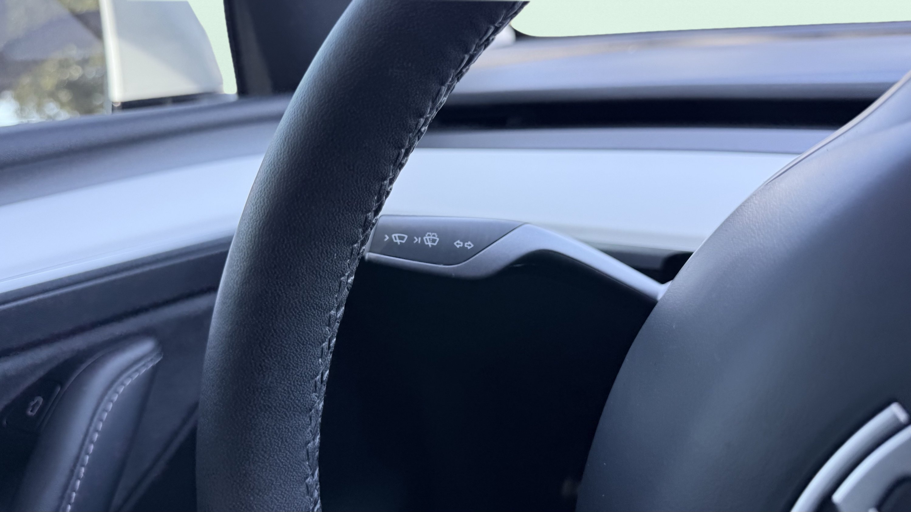 Used 2023 Tesla Model Y Long Range AWD/4WD image 58
