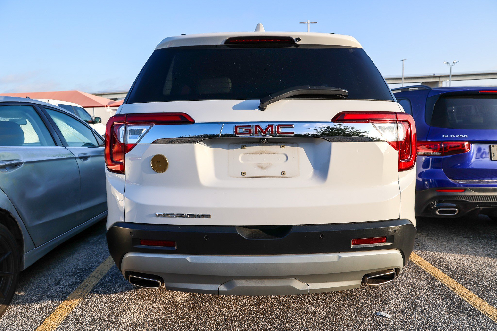 Used 2020 GMC Acadia SLT FWD image 8