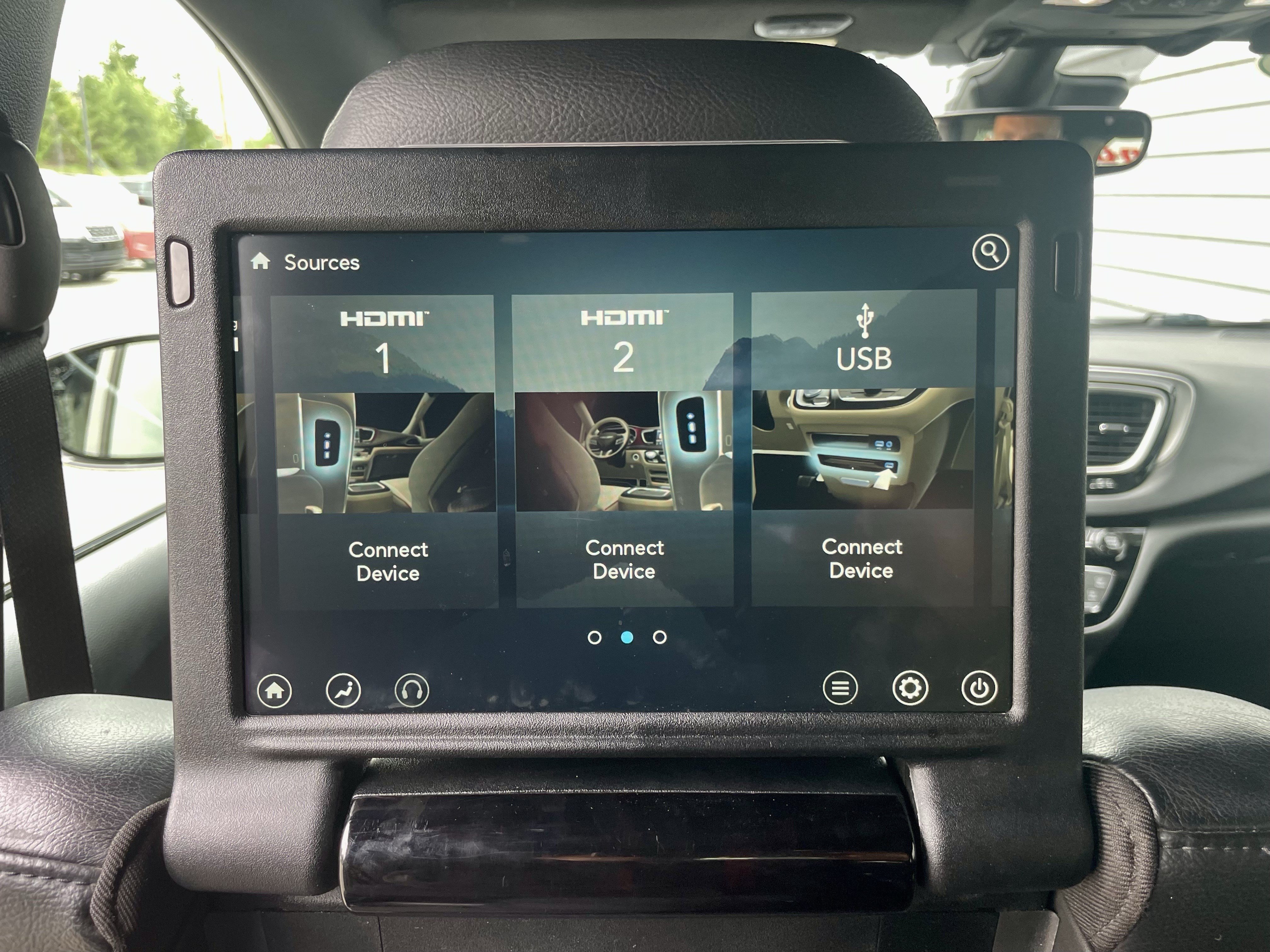 Used 2020 Chrysler Pacifica Touring-L w/ Advanced Safetytec Group AWD/4WD image 31