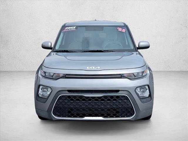 Used 2022 Kia Soul LX FWD image 2