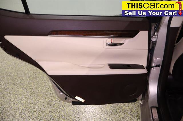 Used 2017 Lexus ES 350 w/ Navigation System Package image 31