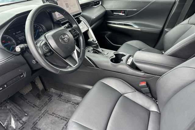 Used 2023 Toyota Venza XLE AWD/4WD image 12