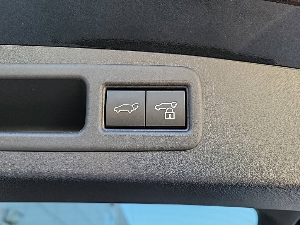 Used 2023 Lexus RX 350 F Sport w/ Accessory Package AWD/4WD image 18