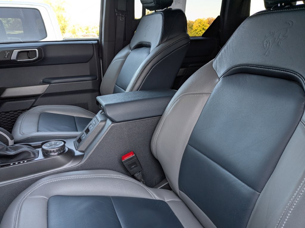 Used 2023 Ford Bronco Outer Banks w/ Sasquatch Package AWD/4WD image 25