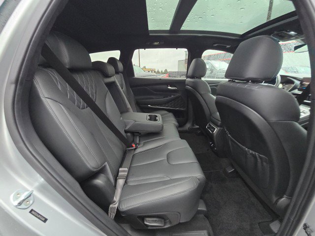 Used 2023 Hyundai Santa Fe Calligraphy AWD/4WD image 15