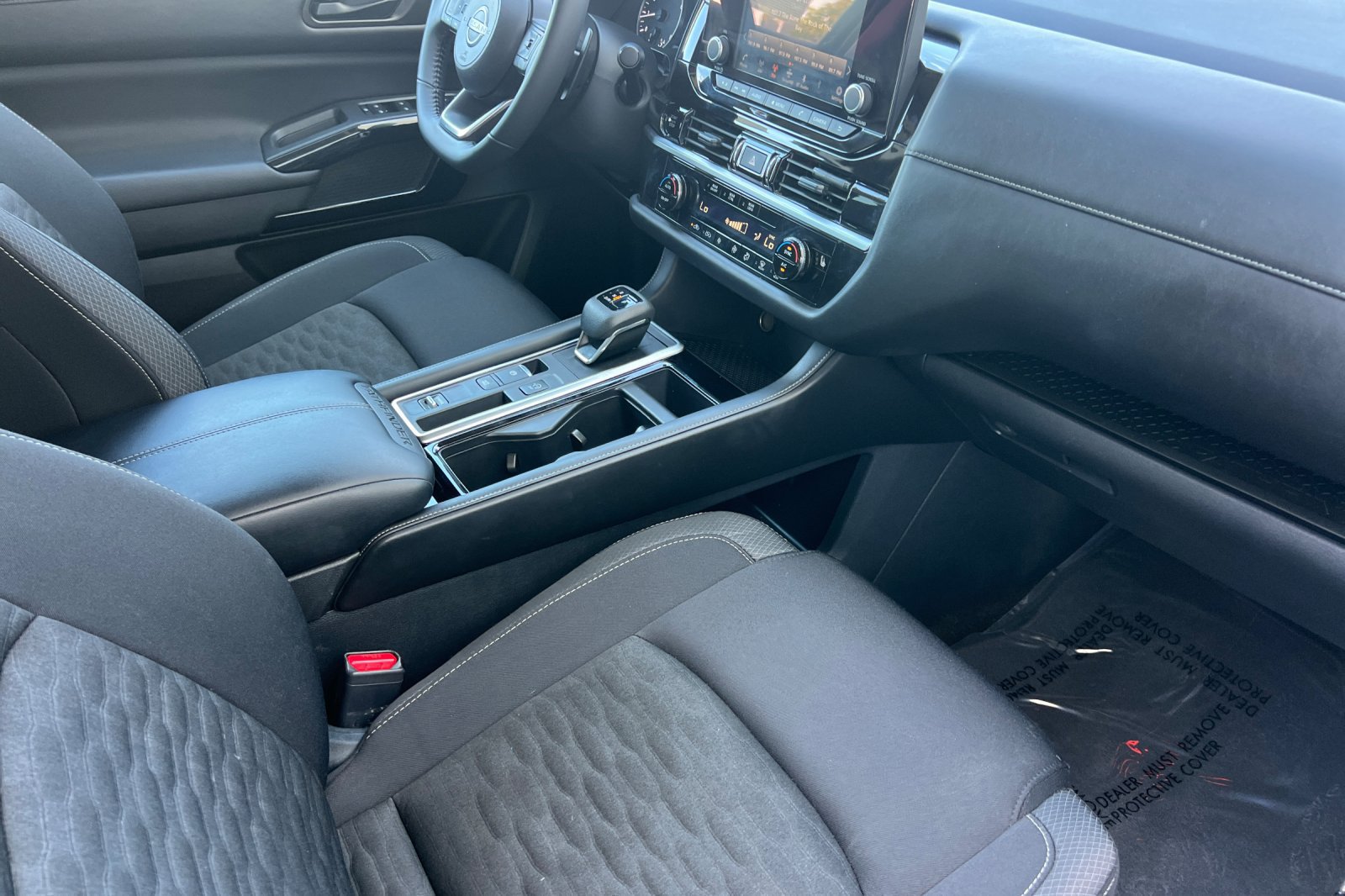 Certified 2025 Nissan Pathfinder SV FWD image 19