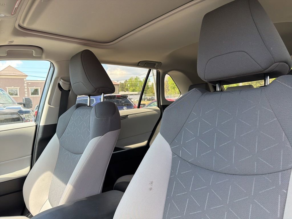 Used 2024 Toyota RAV4 XLE w/ Convenience Package AWD/4WD image 9
