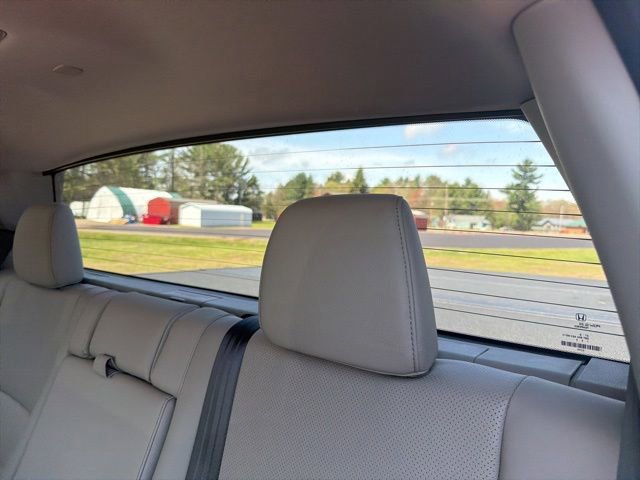 Used 2017 Honda Ridgeline RTL-T image 11