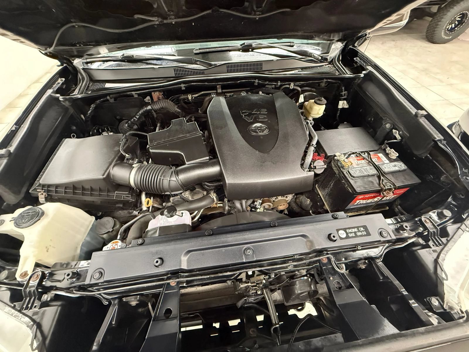 Used 2018 Toyota Tacoma TRD Sport AWD/4WD image 39