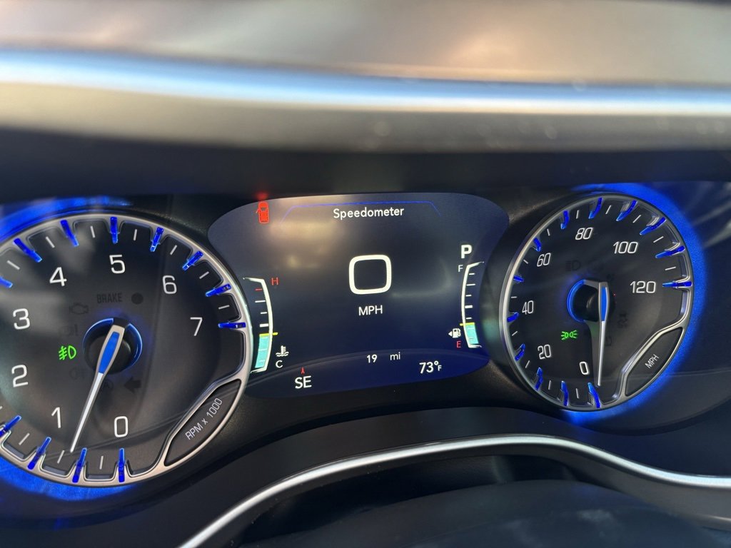 New 2026 Chrysler Pacifica Select image 21