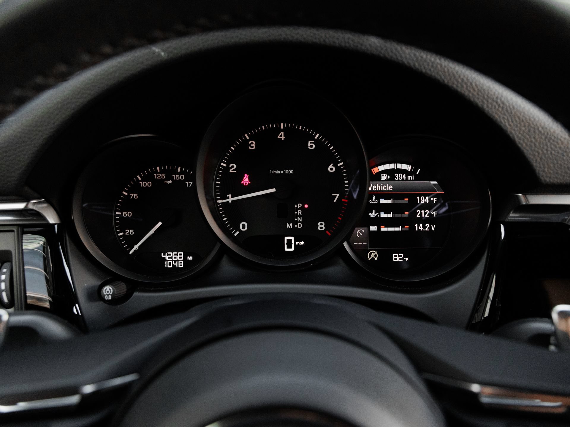 Certified 2026 Porsche Macan AWD/4WD image 17